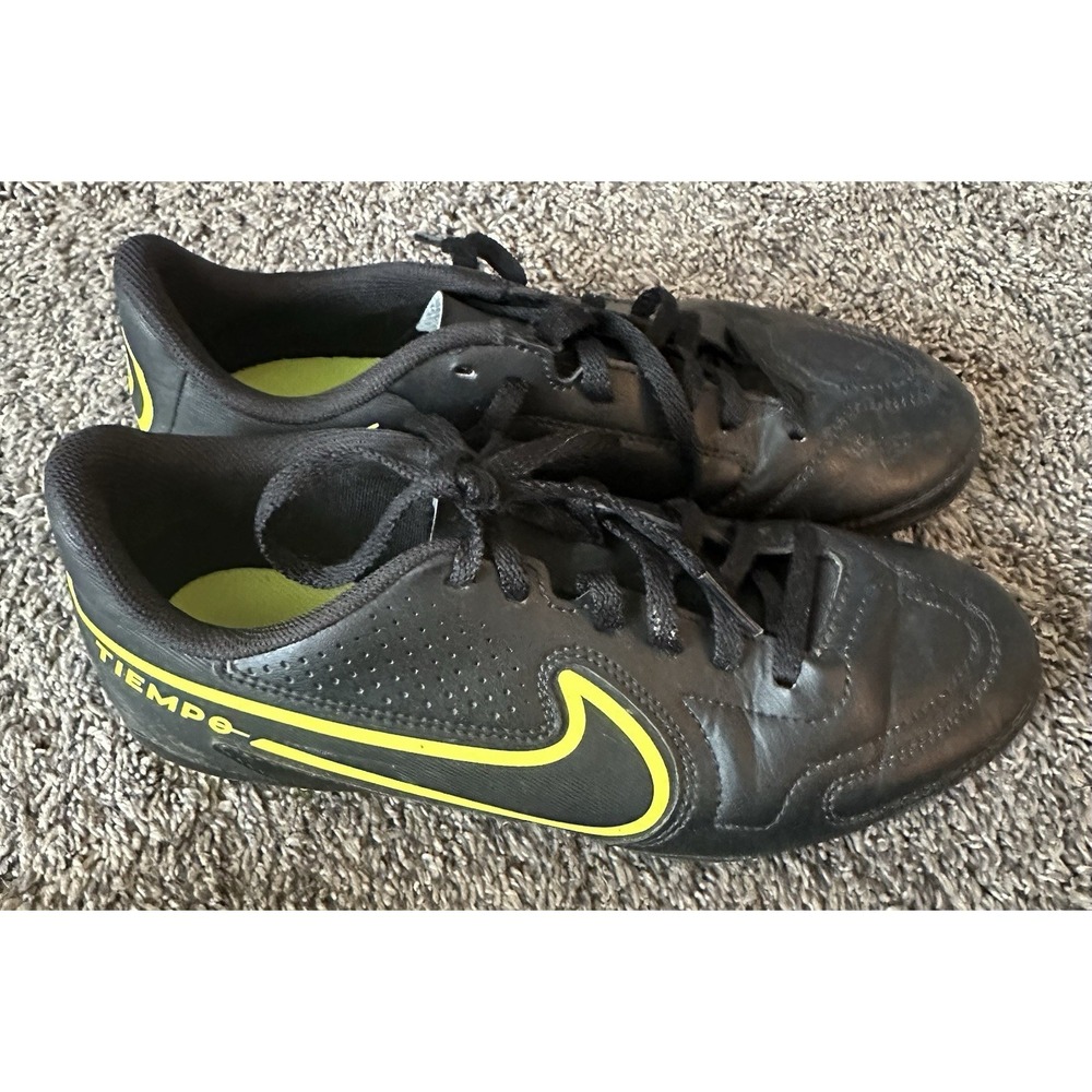 Nike Boys Tiempo - Size 5 Y Black - Soccer Cleats Shoes
